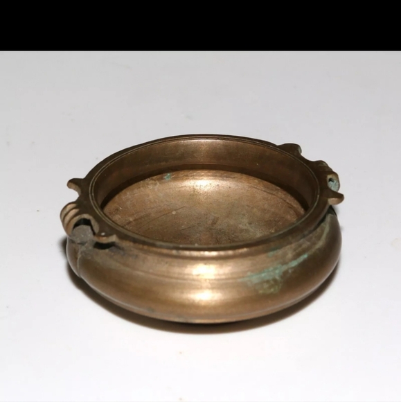 Antique metal bowl Asian censer / urli - 2.5" across - estate brass - Picture 6 of 7
